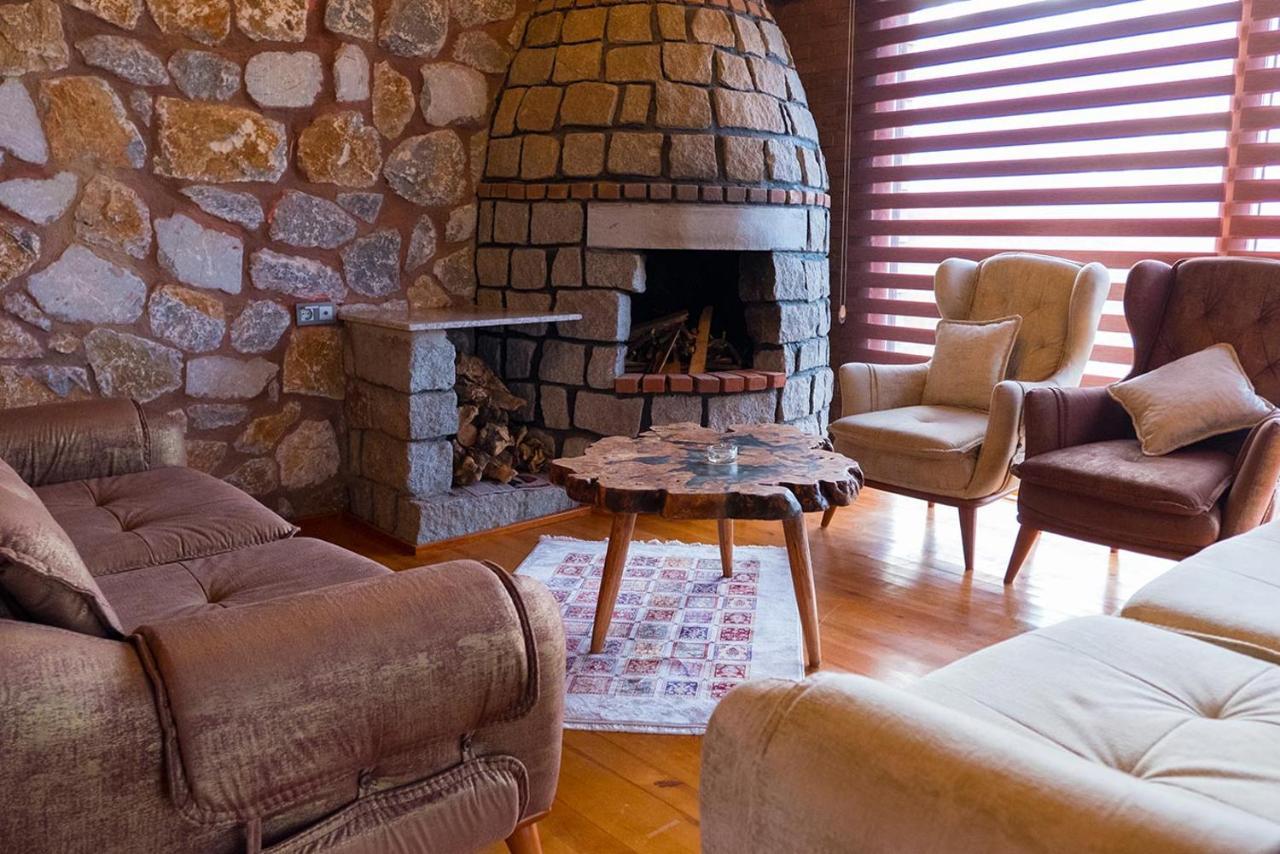Iznik Askania Экстерьер фото