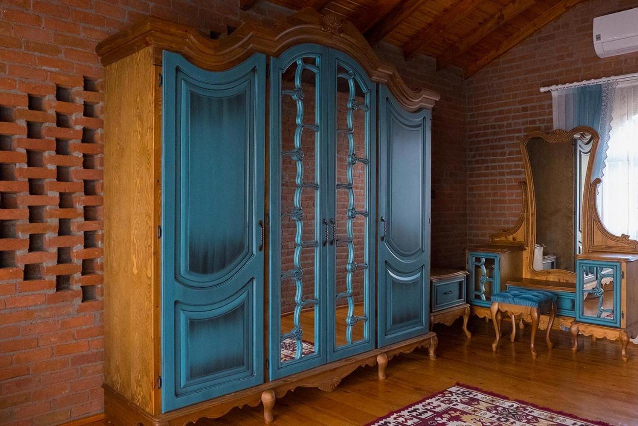 Iznik Askania Экстерьер фото