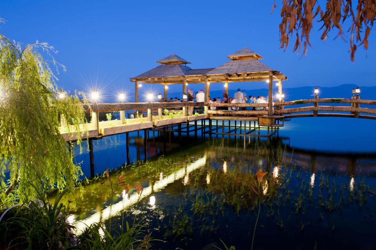 Iznik Askania Экстерьер фото
